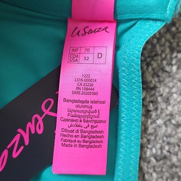 New With Tag La Senza Size 32D Beyond Sexy Classic Plunge Front-Close Bra - Picture 10 of 11